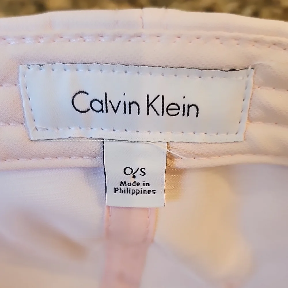Calvin Klein Light Pink Baseball Hat - Picture 6 of 6